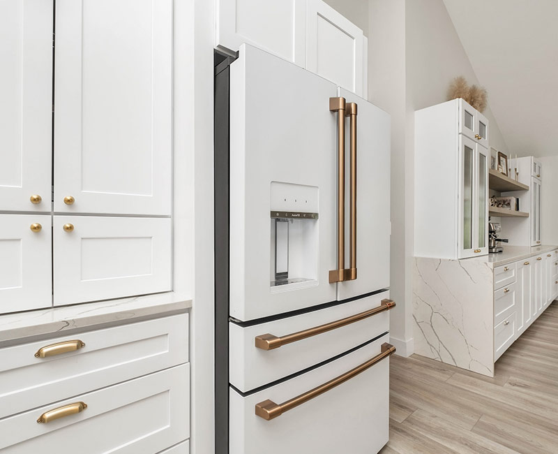 French-Provincial-Style-Kitchens-Tile