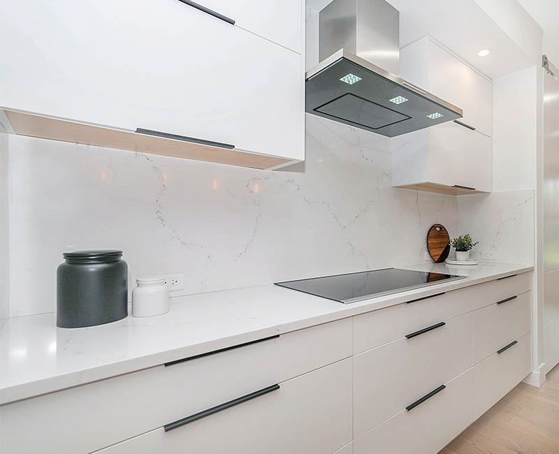 White-Kitchens-Tile