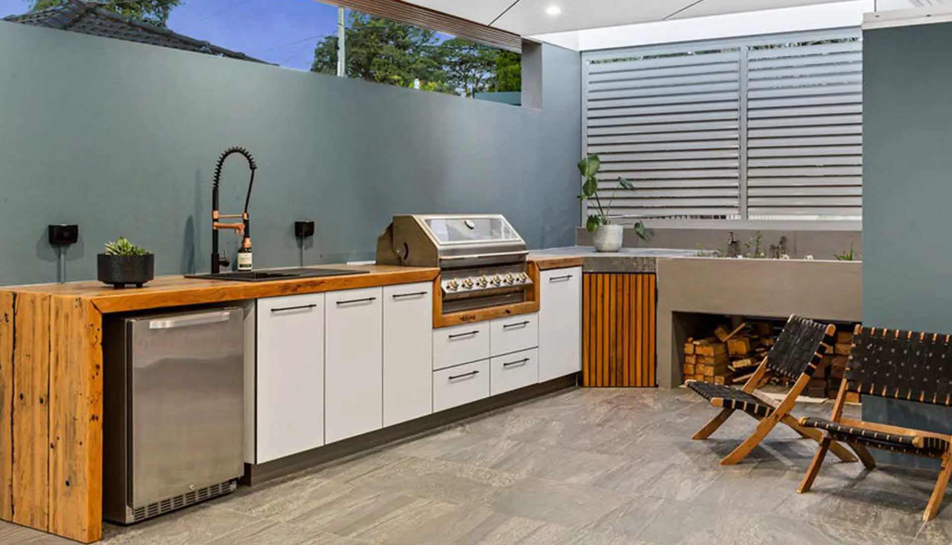 Outdoor Kitchen with BBQ | Sydney | Waratah Kitchens